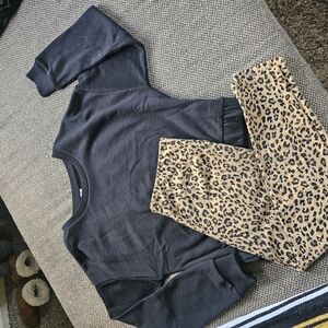 Black Sweatshirt and Leopard Print Leggings Legging Are MED, Top Is SMALL